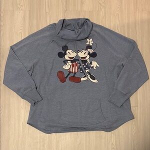 DISNEY PARKS blue sweatshirt